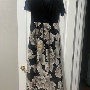 Elegant Black and Gray Floral Dress